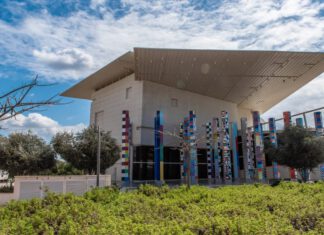 מוזיאון אגם בראשון לציון - צילום: אבי קקון