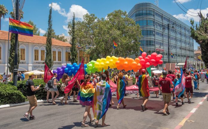 מצעד הגאווה בראשון לציון צילום: אבי קקון